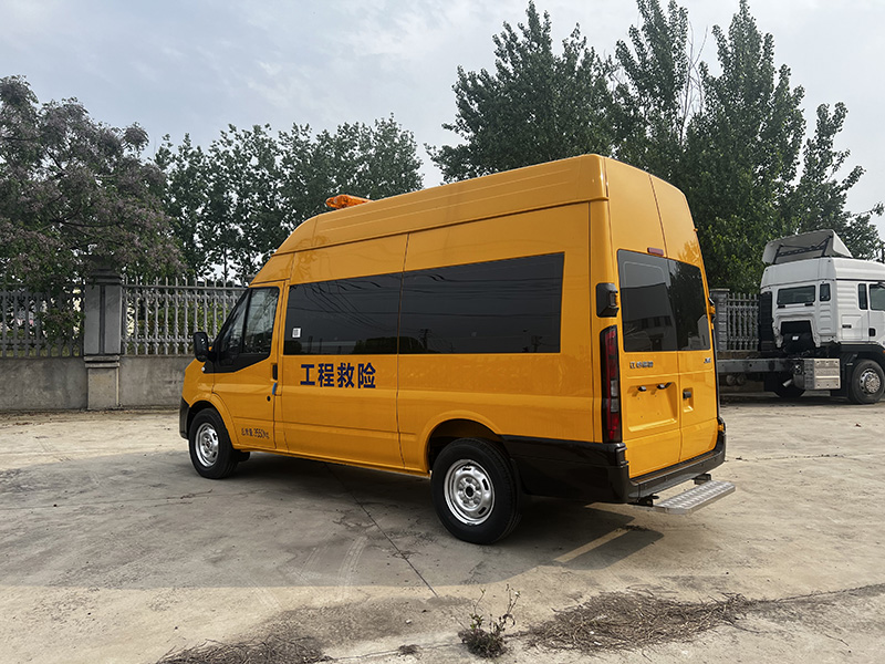 福特福順自動(dòng)擋救險(xiǎn)車(chē)